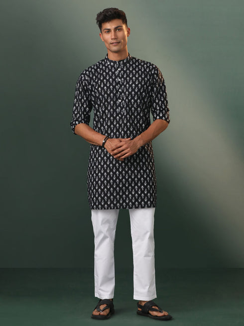 Vastramay Men's Black Color Printed Cotton Kurta and Pyjama Set